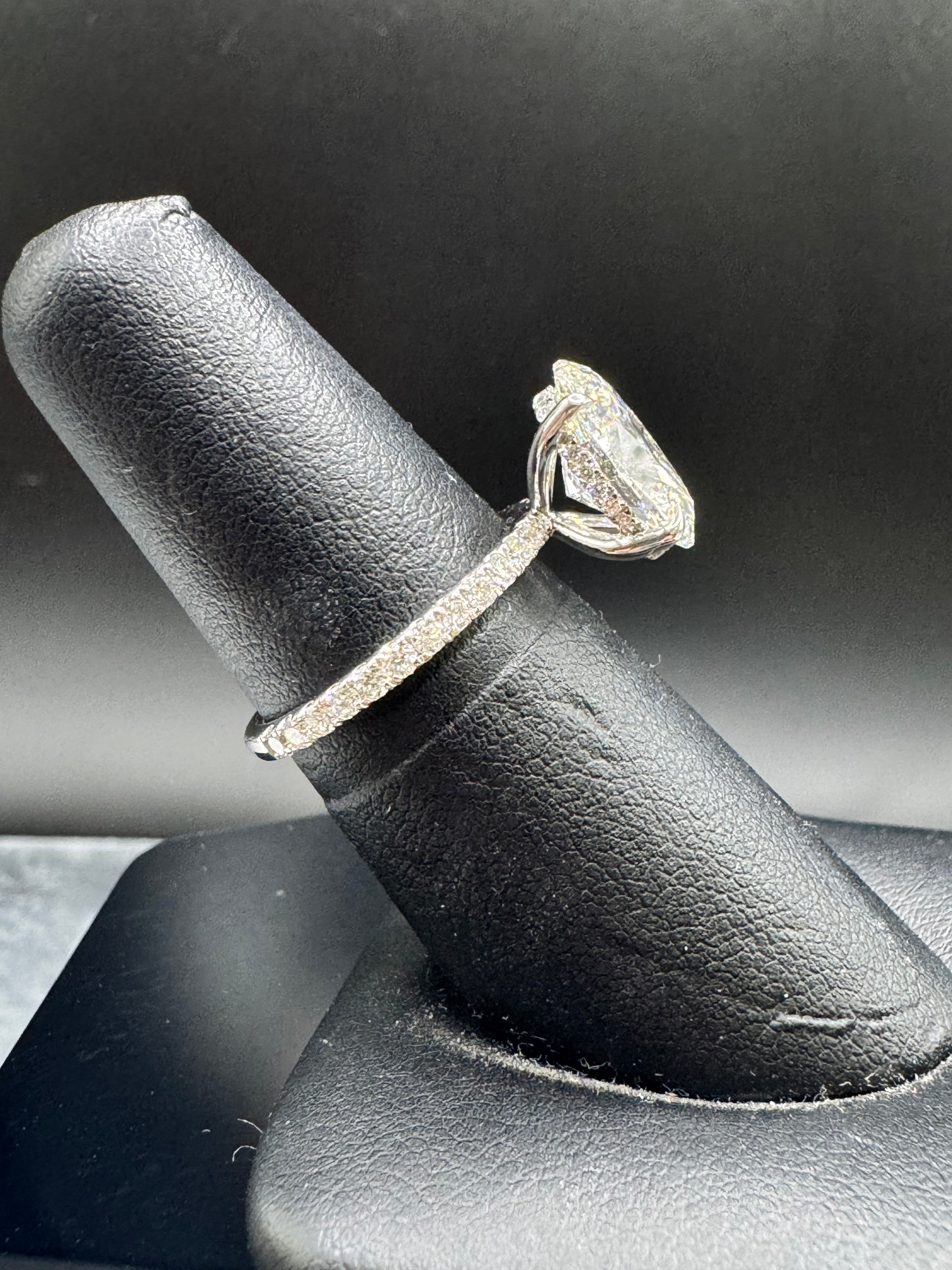14kt White Gold 3.54 CTTW Lab Grown Oval Diamond Engagement Ring