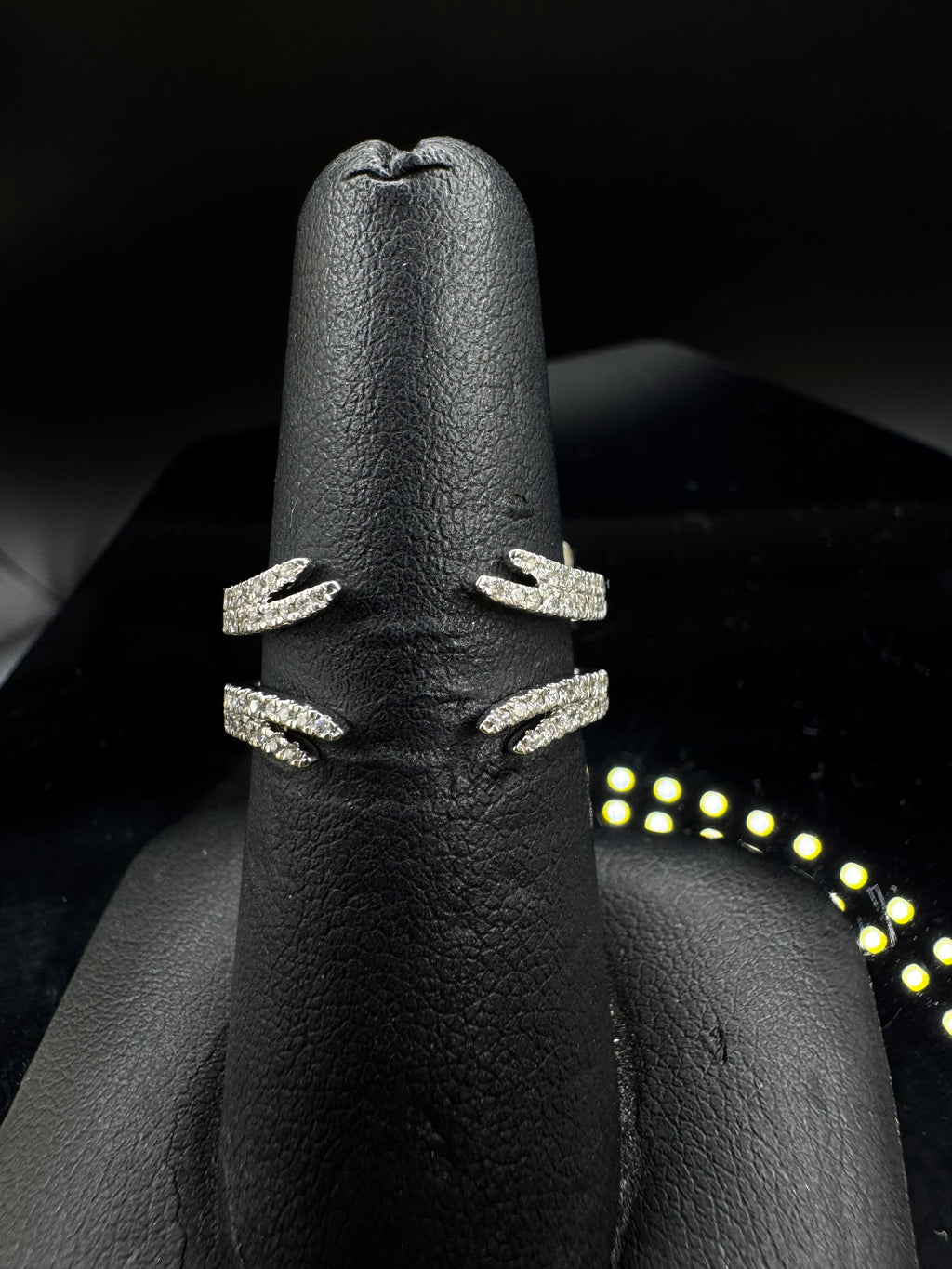 14kt White Gold 0.31 ct Natural Diamond Ring Wrap