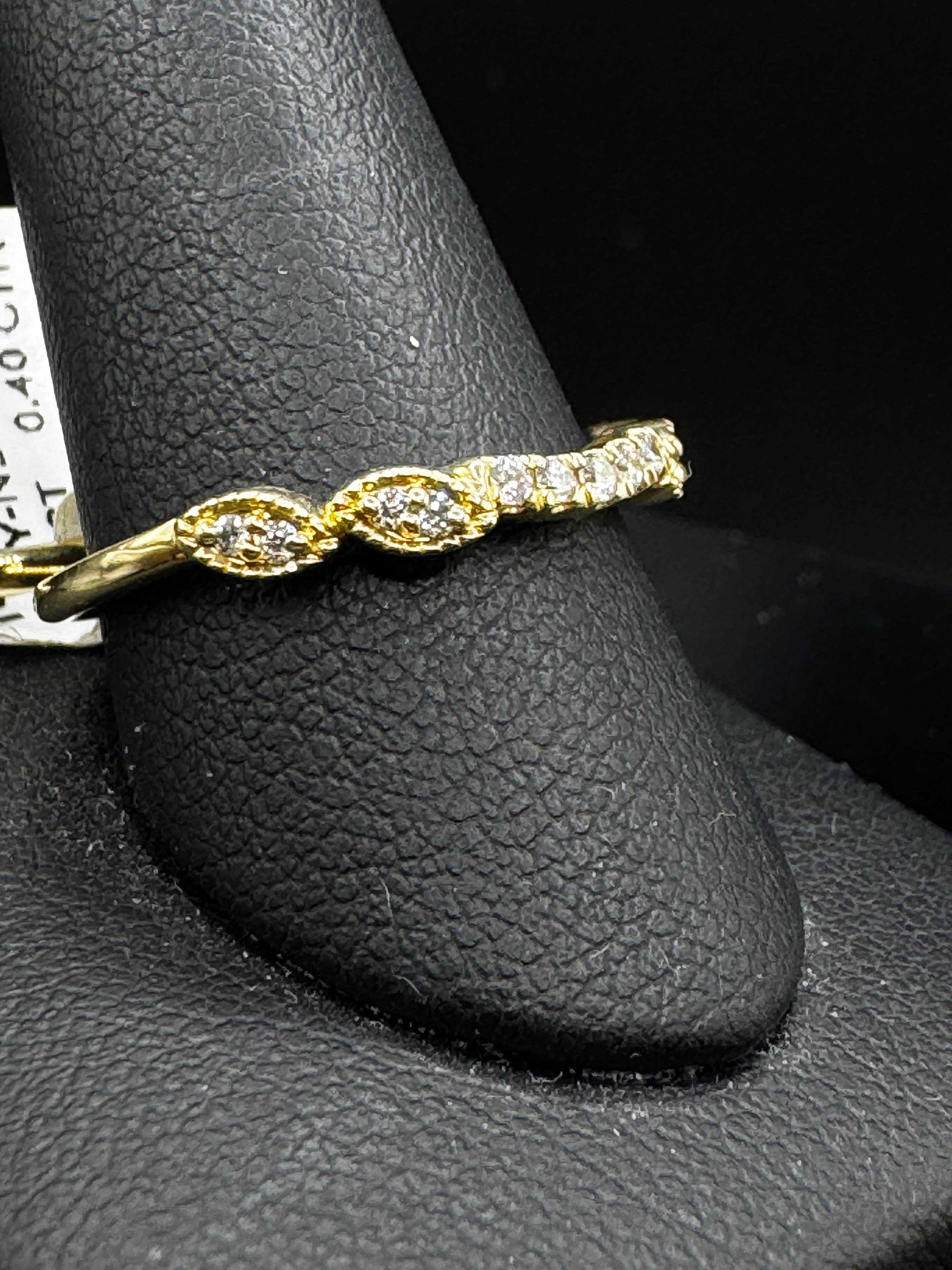 14kt Yellow Gold Diamond Halo Bridal Set - .40 ct Round Center, .76 cttw