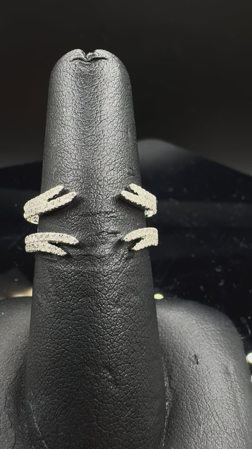 14kt White Gold 0.31 ct Natural Diamond Ring Wrap