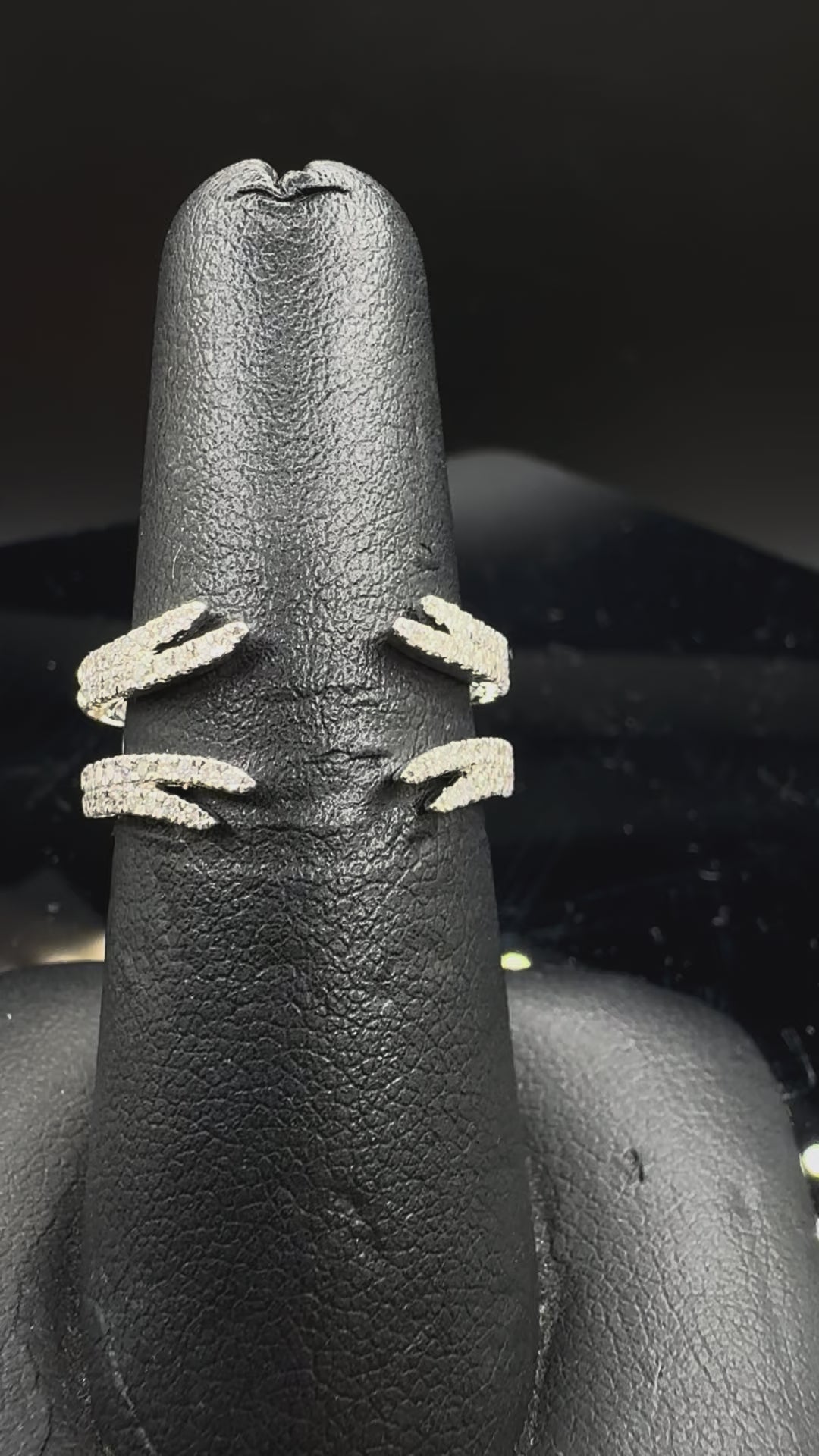 14kt White Gold 0.31 ct Natural Diamond Ring Wrap
